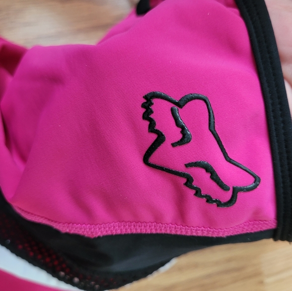 2/$20 Brand new Fox tank - Picture 3 of 5